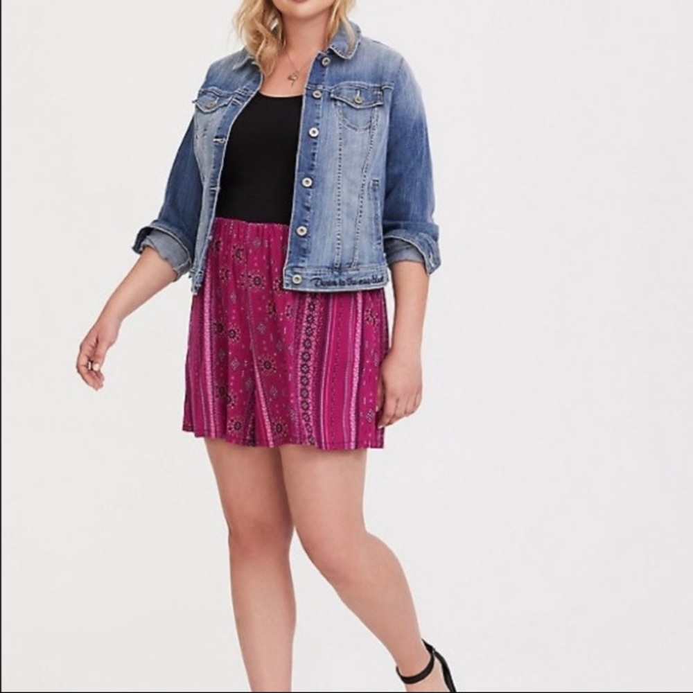 Black and Pink Romper!